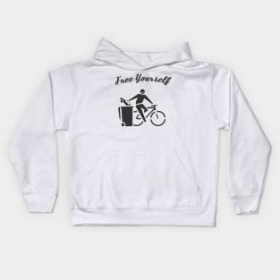 Free Yourself by Cycle. A freedom loving Cyclist. Kids Hoodie